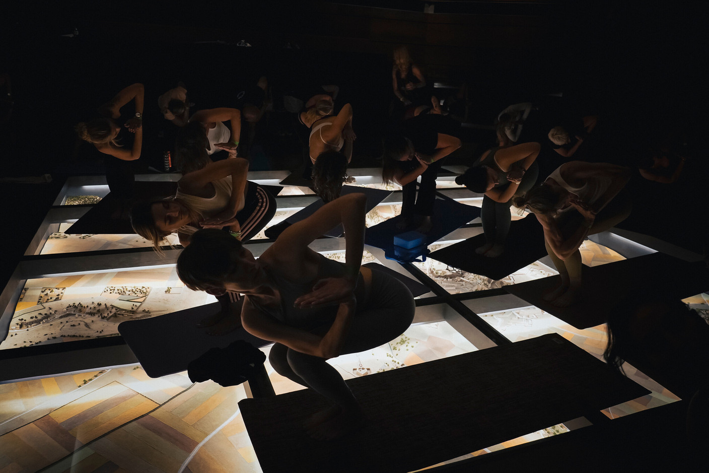 The Sunset Rooftop Yoga + Live Music event took place on 3 June 2026 at the Draï Eechelen Museum. (Photo: Virginie Willemet/Vyou)