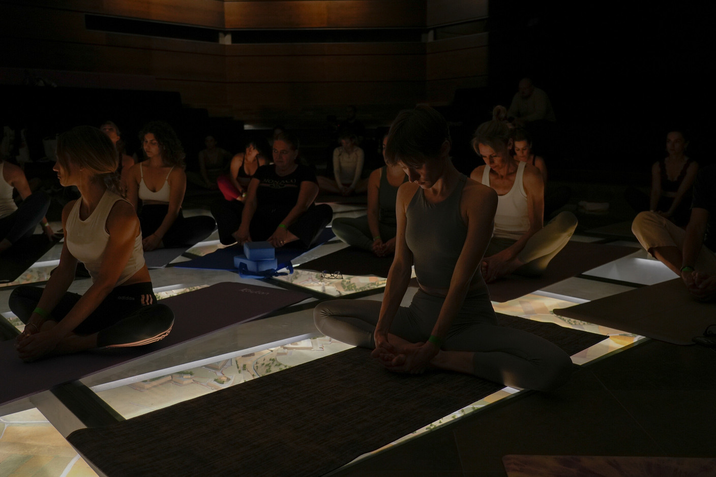 The Sunset Rooftop Yoga + Live Music event took place on 3 June 2026 at the Draï Eechelen Museum. (Photo: Virginie Willemet/Vyou)