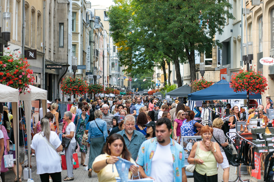 On Monday 5 September, Luxembourg's traditional braderie sidewalk sales made its comeback with a pre-Covid atmopshere. (Photo: Matic Zorman/Maison Moderne)