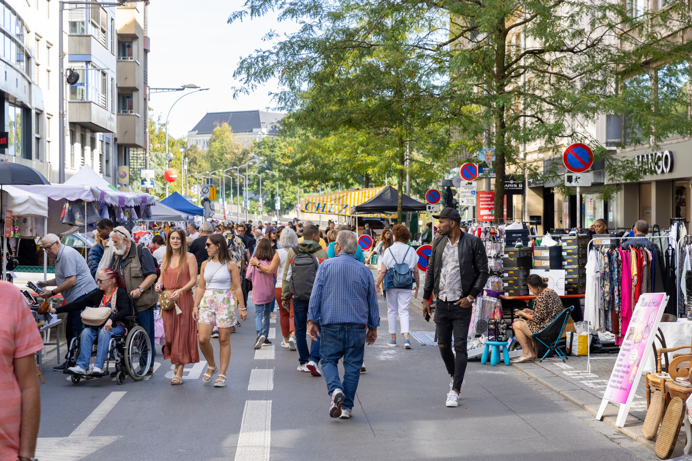 The Gare district during the braderie (street market) in Luxembourg City, 4 September 2023. Photo: Romain Gamba / Maison Moderne