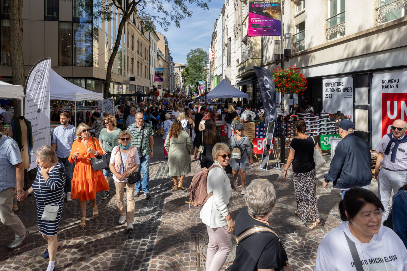 Thousands of visitors hit the streets of the city centre and Gare district for the Grande Braderie, 4 September 2023. Photo: Romain Gamba / Maison Moderne