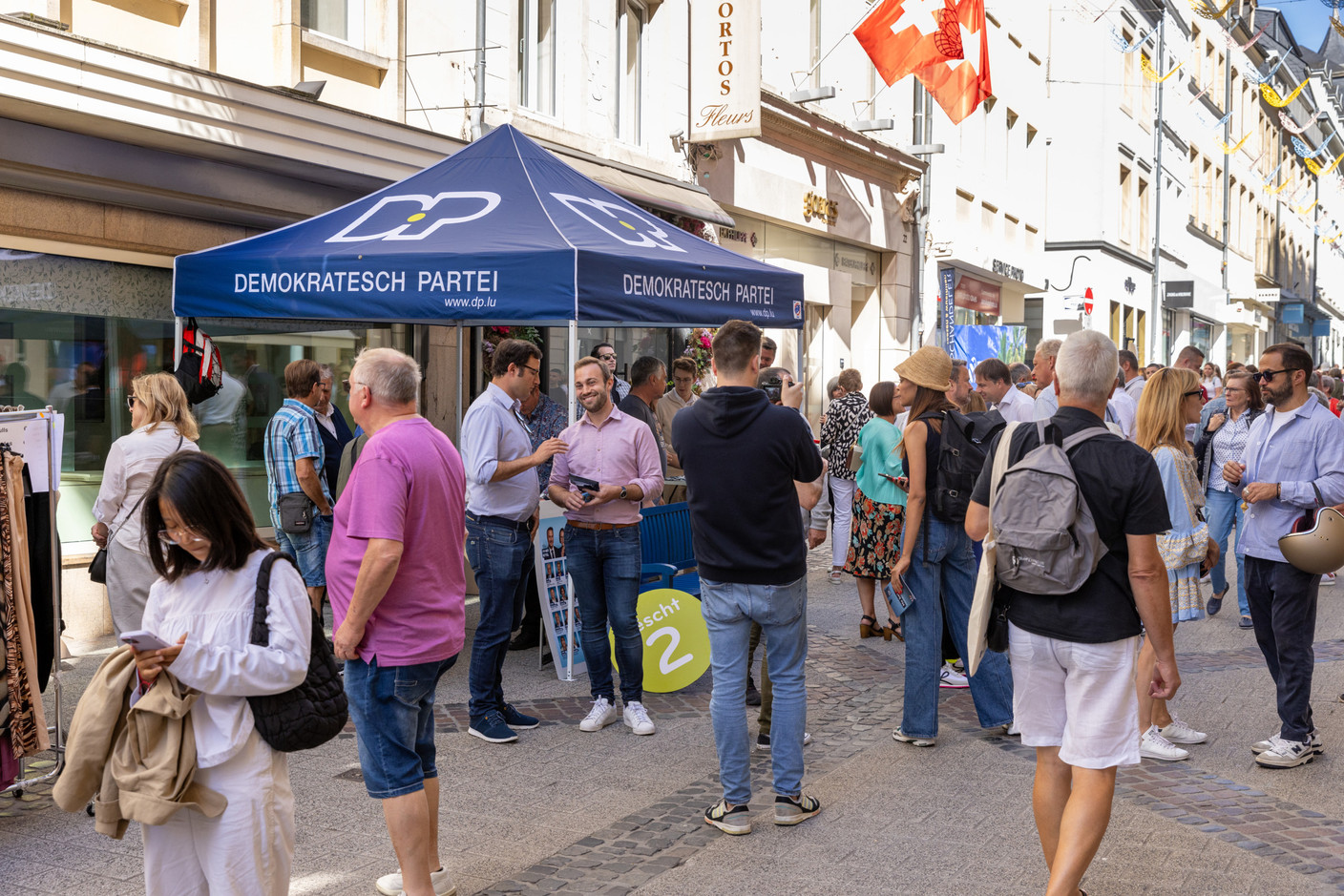 The DP stall in Luxembourg City-Centre during the braderie (street market), 4 September 2023. Photo: Romain Gamba / Maison Moderne