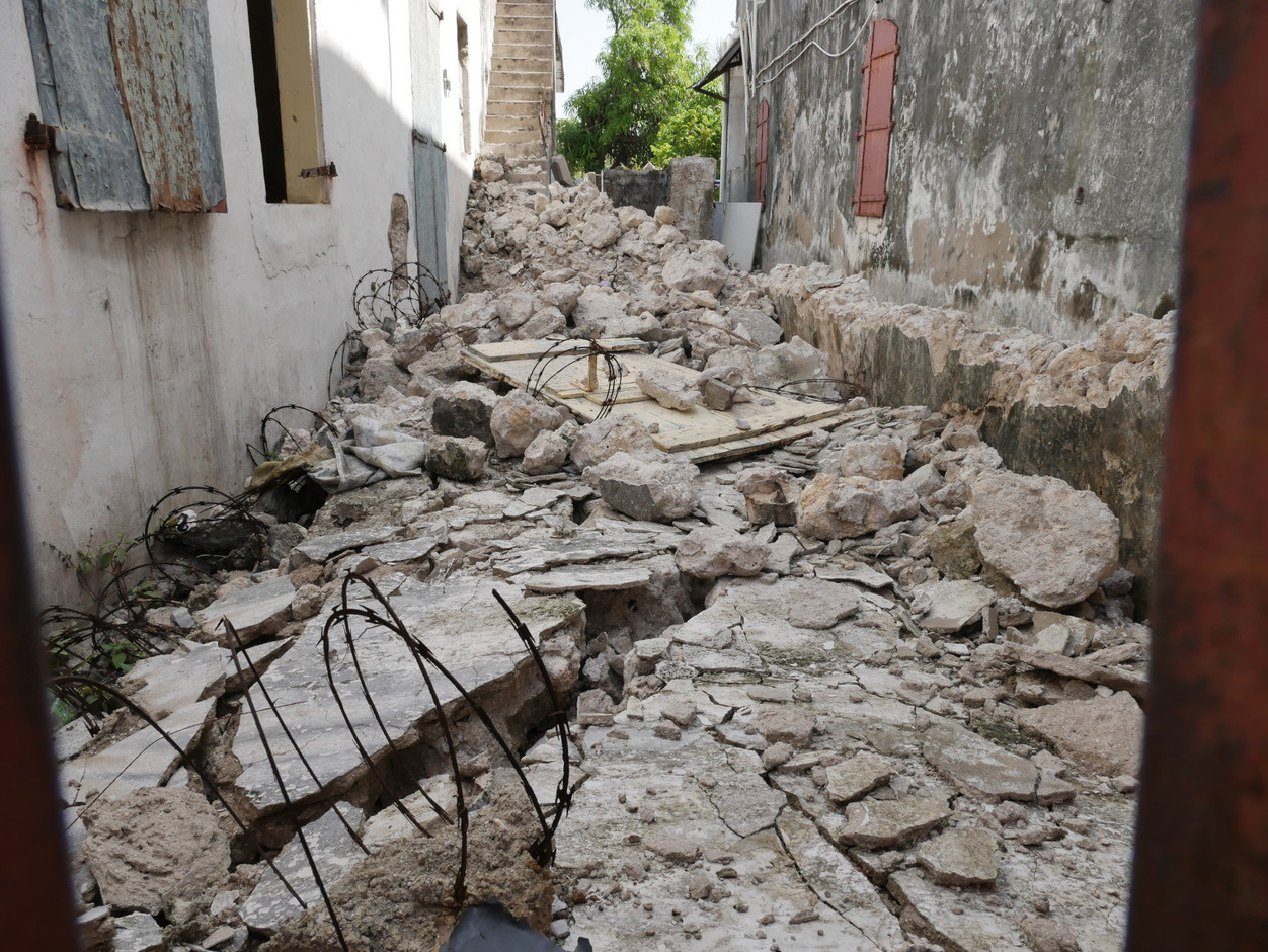 Destruction at the rehabilitation centre in Les Cayes after the earthquake on 14 August that killed over 2000 people and injured 12000 others. Rawley Crews / HI