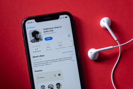 Des chercheurs en cybersécurité ont pointé quelques problèmes de confidentialité au niveau du nouveau réseau social à la mode, Clubhouse. (Photo: Shutterstock)