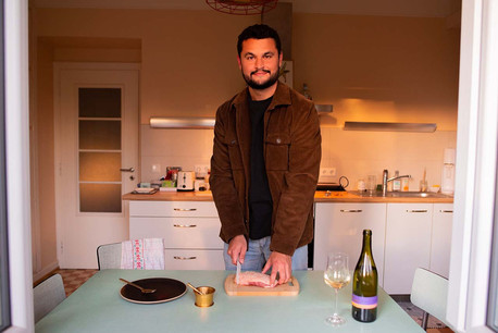 Dans sa cuisine, David Darvishi s’inspire de ses origines perses. (Photo: Hadrien Friob)
