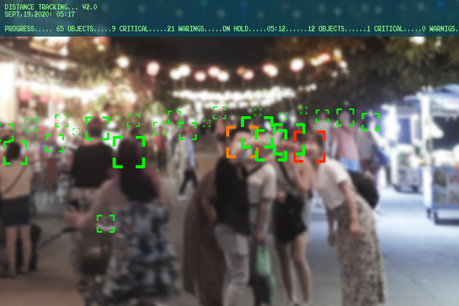 Après cinq ans de bataille juridique, la CJUE va demander à trois États membres de mettre fin à une surveillance de masse, tandis que la reconnaissance faciale continue à être déployée. (Photo: Shutterstock)
