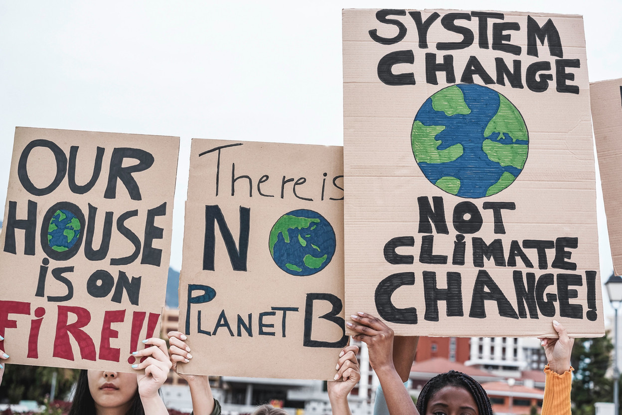 In Luxembourg, respondents aged 20-29 knew more about the causes and consequences of climate change compared to those older than 30, say the results of a survey published by the European Investment Bank on 8 July 2024. Photo: Shutterstock