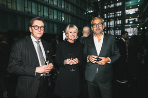 Michel Grevesse-Sovet (Paperjam+Delano Business Club), Cynthia Conzemius (SOS Kannerduerf) et Mike Koedinger (Maison Moderne). (Photo: Eva Krins/Maison Moderne)