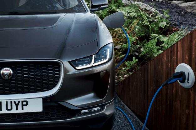 Jaguar I-PACE en recharge JAGUAR