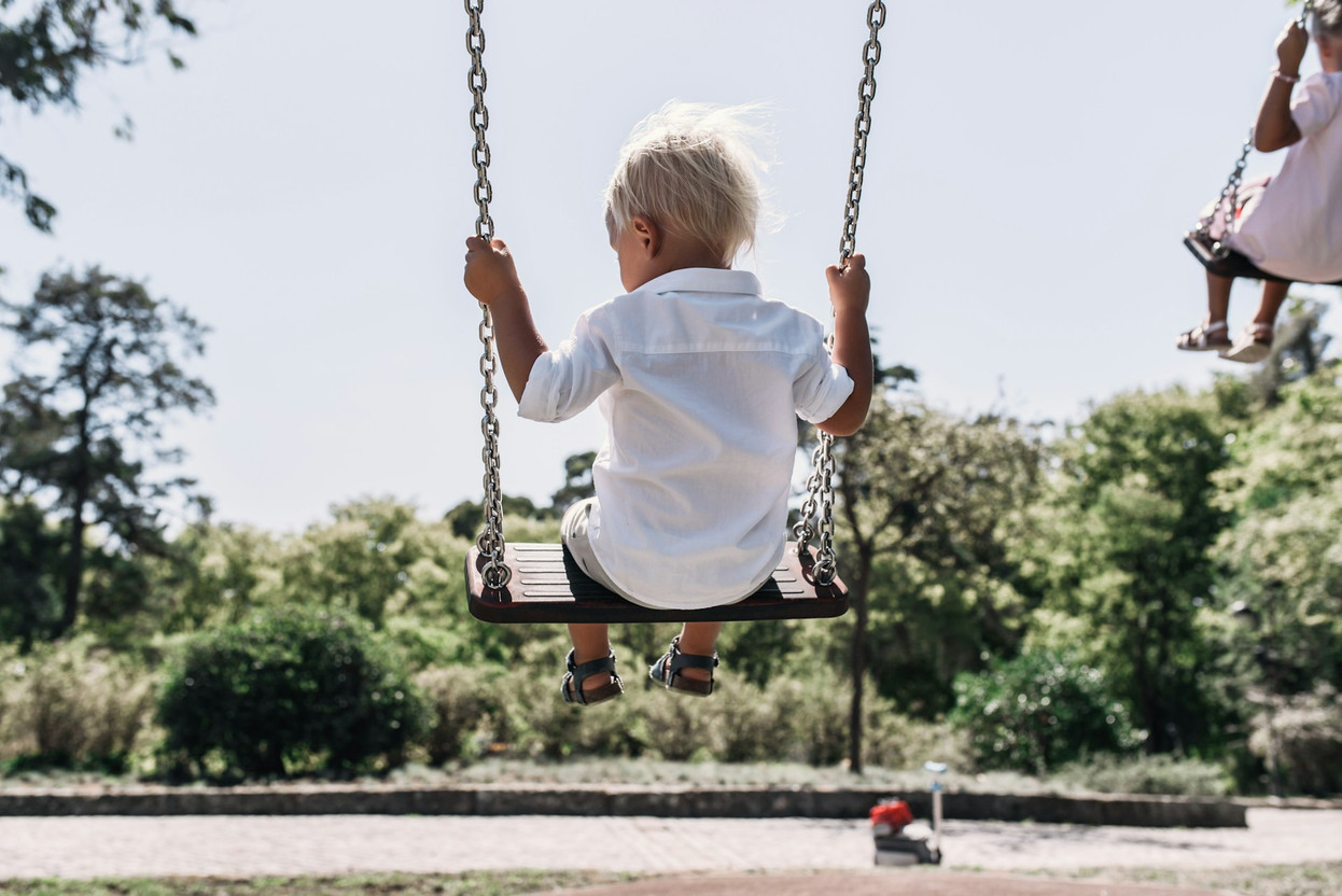 In a “swing pricing” mechanism, prices are swung up or down for investors who are causing an investment fund manager to incur additional costs. Photo: Maksym Kaharlytskyi/Unsplash