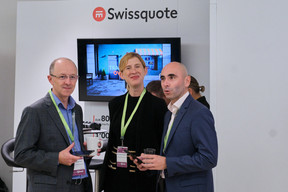 Dave Sparvell, Weronika Mojsiej et Nestor Verrier, tous de Swissquote, lors de la conférence de l’Alfi. (Photo : Alfi)