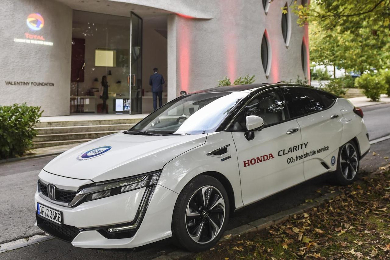 Will hydrogen-fueled zero emission automobiles like the Honda Clarity, picture in October 2019, become obsolete?  Total Energies