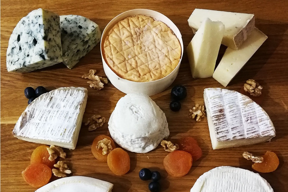 Une vaste sélection de fromages mais aussi des chocolats d’exception. (Photo: Cœur de Meule)