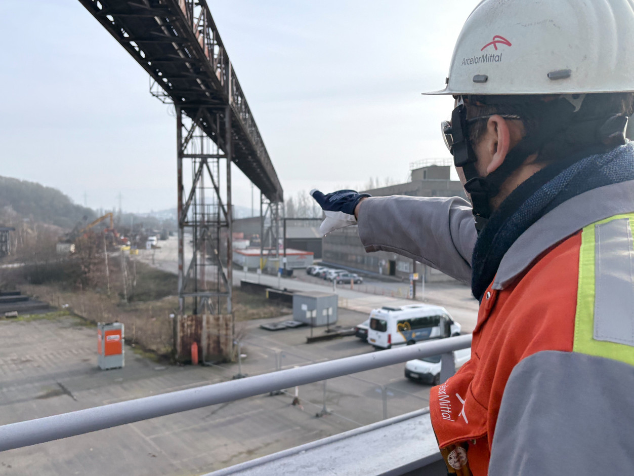Until now, the slag was brought by machinery to the bottom of the site, 100 metres as the crow flies from the first dwellings, causing noise and pollution. (Photo: Paperjam)