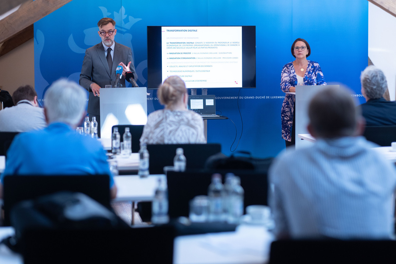 Finance minister Yuriko Backes (DP) and economy minister Franz Fayot (LSAP) presented their proposed reform of the investment tax credit on 12 July. The reform will particularly encourage investment in the green transition and digitalisation. Photo: Guy Wolff / Maison Moderne