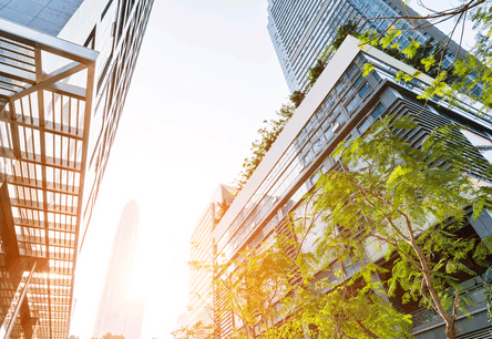 La taxonomie classe les bâtiments économes en énergie et en ressources comme des investissements durables. (Photo: © Getty Images)