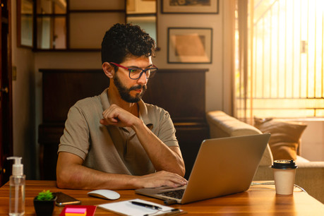 Le CES ne fixe pas de distance maximale pour le télétravail. (Photo: Shutterstock)