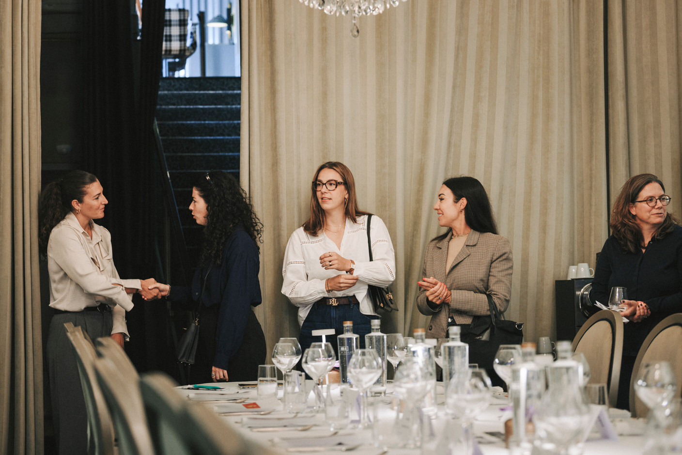 Betty Noël (Cap4 Group), Mia Grigy (Sogeti/Capgemini), Claire Pauly (Luxlait), Léa Quirin (Landimmo Real Estate) and Emmanuelle Mitchel (Paperjam Club). (Photo: Julian Pierrot/Paperjam)