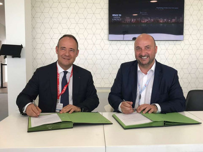 Au côté du CEO de Thales Alenia Space, Jean-Loïc Galle, l’ex-ministre de l’Économie, Étienne Schneider, avait annoncé le nouveau centre d’excellence dès juin 2019. (Photo: Archives SIP)