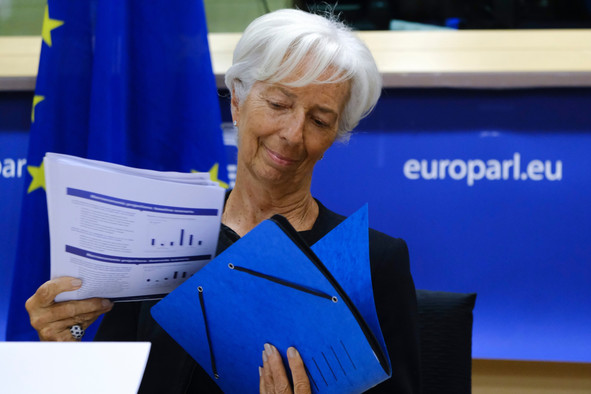German bankers claim that the ECB is preparing to raise bank reserve requirements. This was half-heartedly dismissed by the President, Christine Lagarde, who stated that the matter had already been on the agenda and would be again. Business as usual. (Photo: Shutterstock)