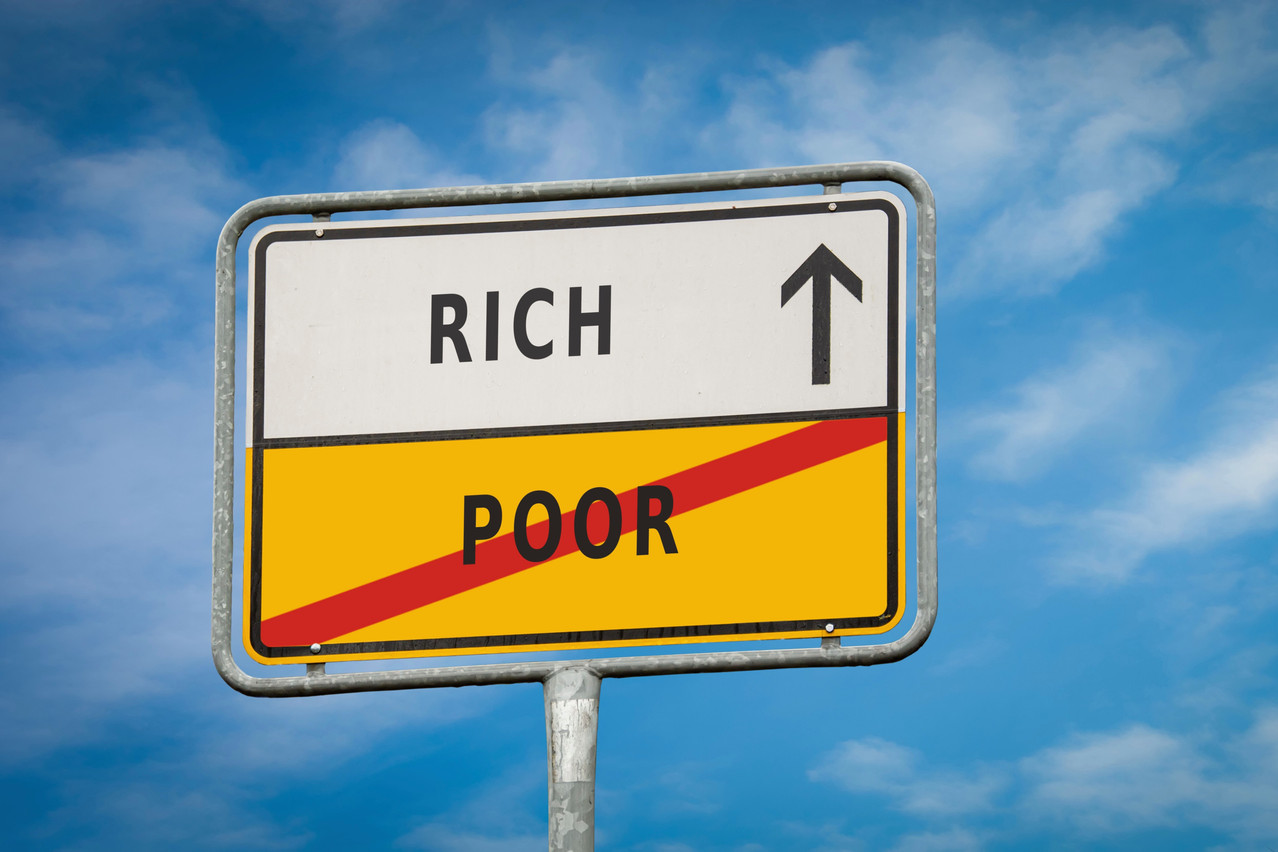 In Luxembourg, the top 1% of employees earn more than €284,715 gross per year, while one in ten Luxembourg employees earns less than €33,110 gross over the same period. Photo: Shutterstock