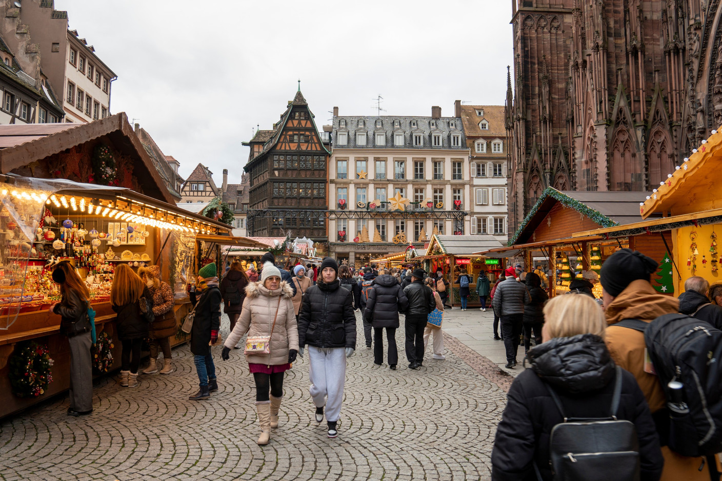 More than 300 wooden stalls fill the historic centre around the cathedral and Place Kléber, offering Alsatian specialties, handcrafted gifts and mulled wine. Photo: Shutterstock