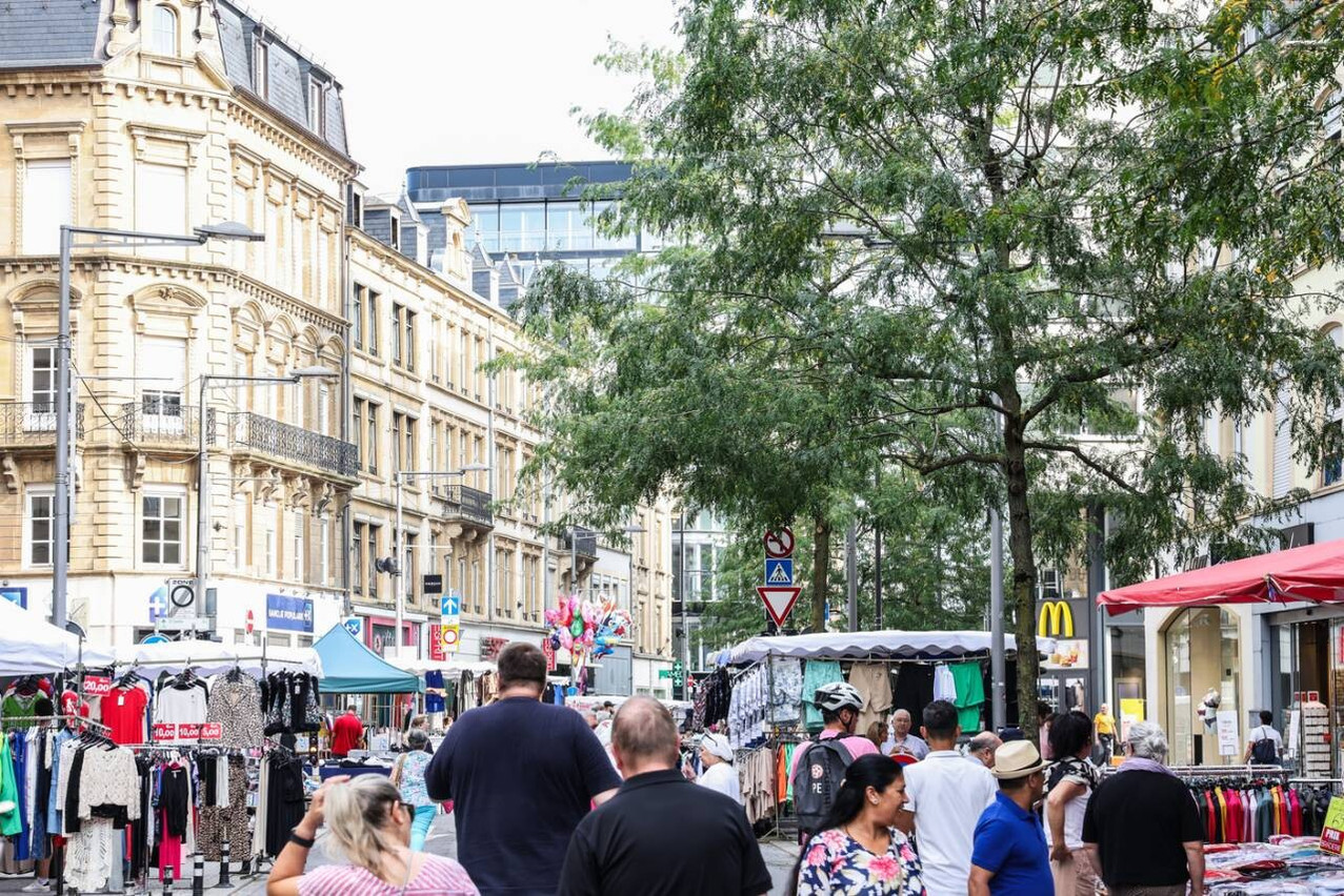The 97th Grande Braderie will feature 192 stalls and offer discounts of up to 80% on 7 September in the Upper Town and the Gare District. (Photo: Marie Russillo/archive)
