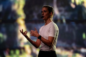 Julie Schadeck from UNature highlighted the need to reconcile humans with nature and to focus on positive actions and messages to reinforce efforts to preserve the environment and combat the drift of certain human actions on the future of humanity. (Photo: CELL/Capucine)