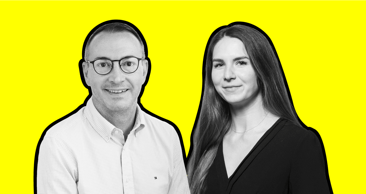 Marco Eischen,  Corporate Communications Manager at Spuerkeess, and  Léa Dubin , Client Manager at Paperjam, presents Your Bridge to Finance, the bank’s Content Hub.  Illustration : Paperjam