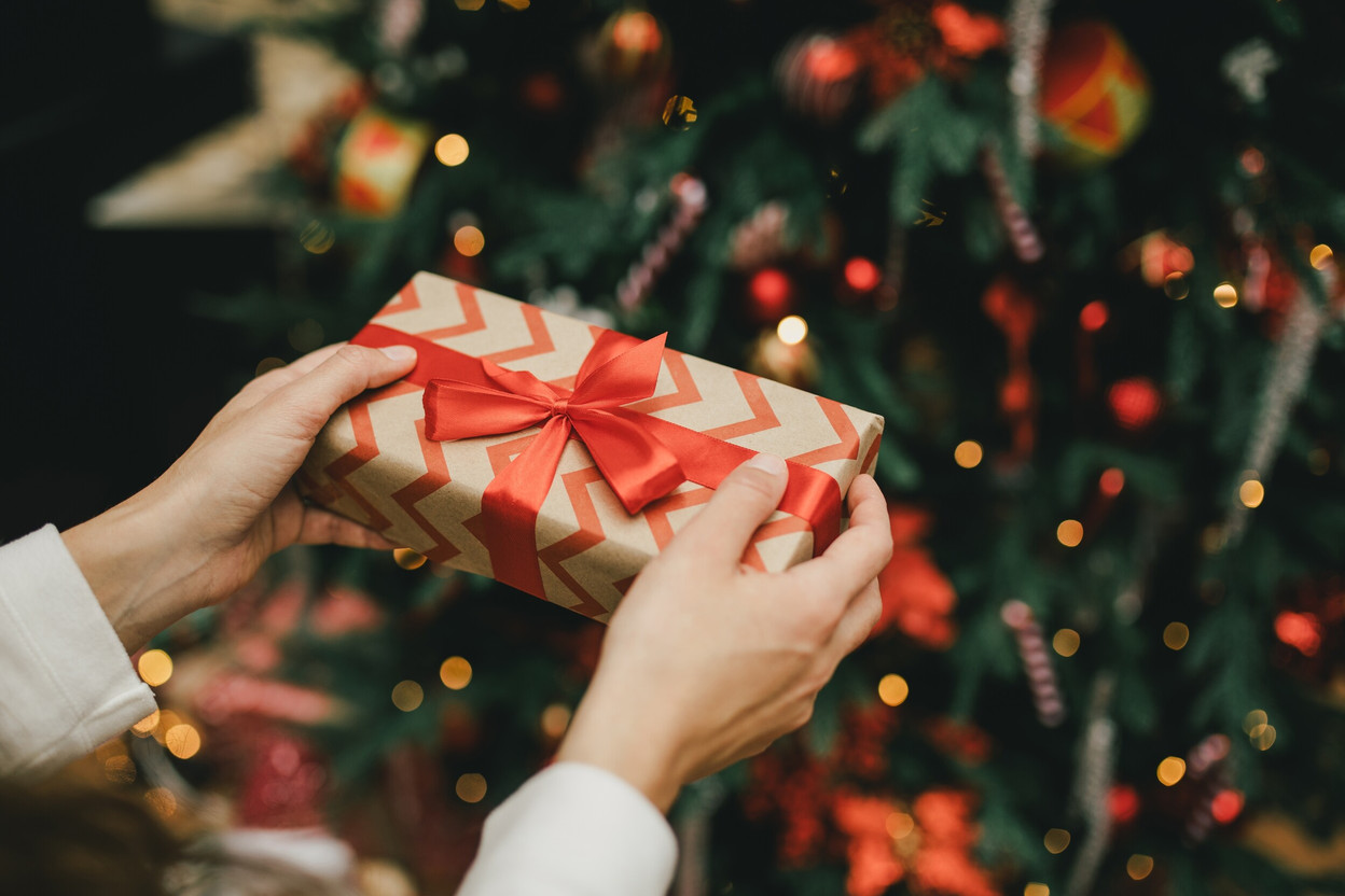 The European Commission aims to persuade 80% of Europeans to adopt its digital wallet by 2030. It is due to be launched on 24 December. The next seven months must be used to iron out any remaining issues and build trust. (Photo: Shutterstock)