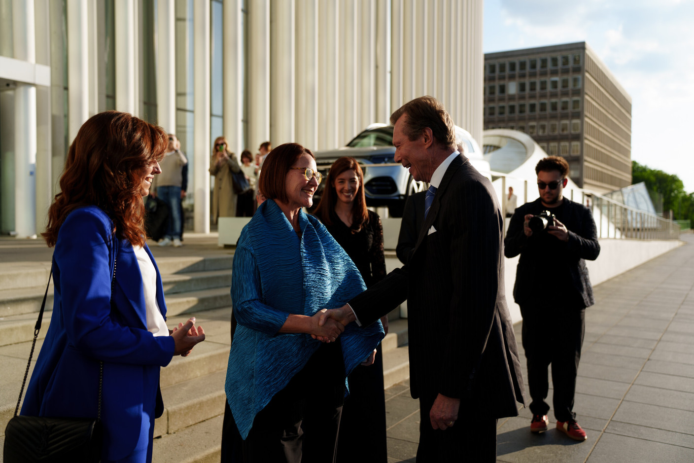 His Royal Highness Grand Duke Henri of Luxembourg – Ms Yuriko Backes, Minister of Defence – Ms Barbara Balke, EIB (Photo: Loris Romano)  