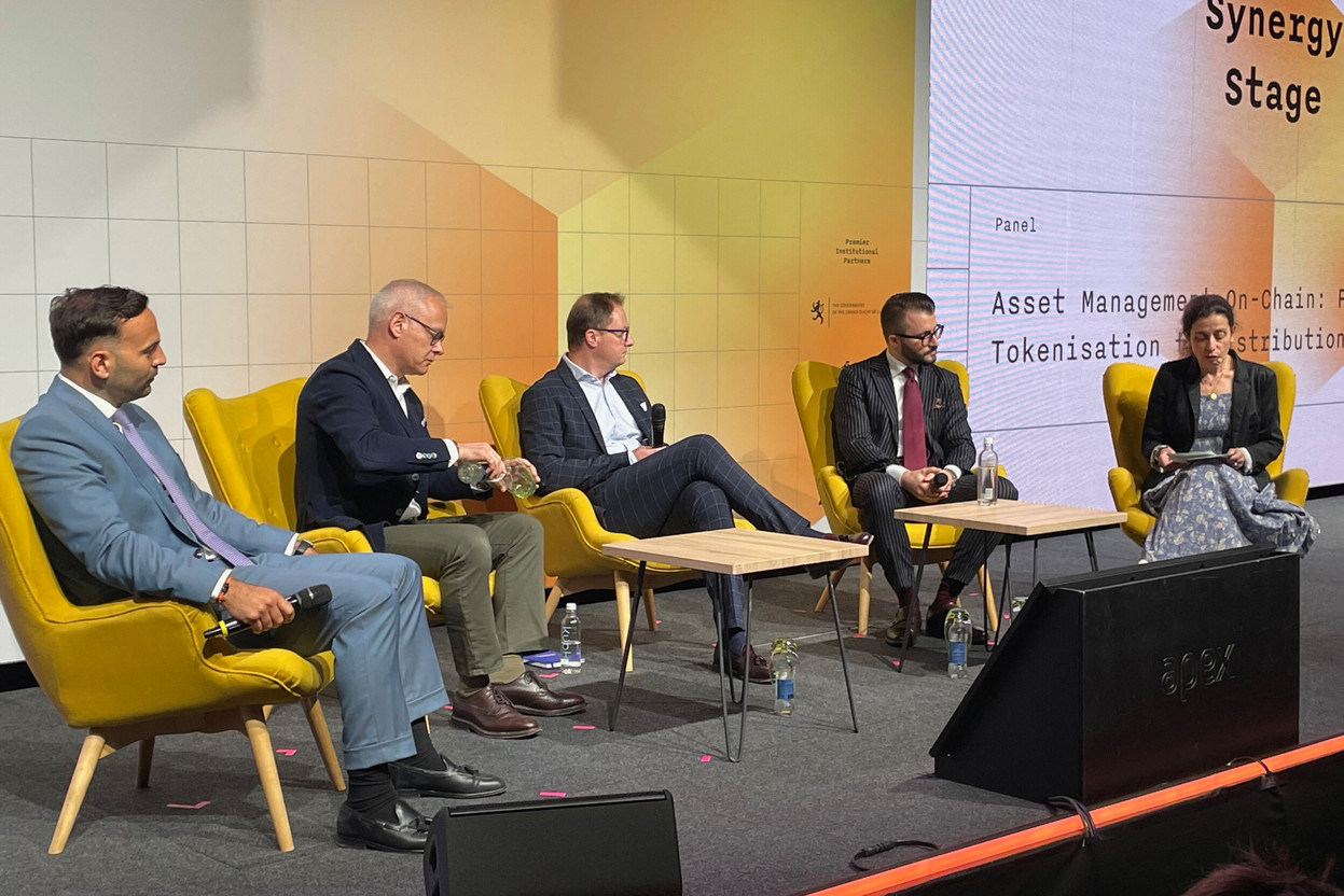 CACEIS has implemented a hybrid transfer agency model, which combines tokenised fund shares with traditional shares within an integrated register, explained Sorin Jitaru (second from the right), a digital assets senior expert, on 11 June 2026 at the Nexus conference.  Photo: Sylvain Barrette