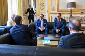 (from left to right) Emmanuel Macron, president of the French Republic; Sasha Baillie, marshal of the Court; Grand Duke Guillaume; Xavier Bettel, deputy Prime minister and minister for Foreign Affairs and Foreign Trade; Christophe Bouchard, ambassador of the French Republic to Luxembourg. (Photo: Frédéric Sierakowski/SIP)