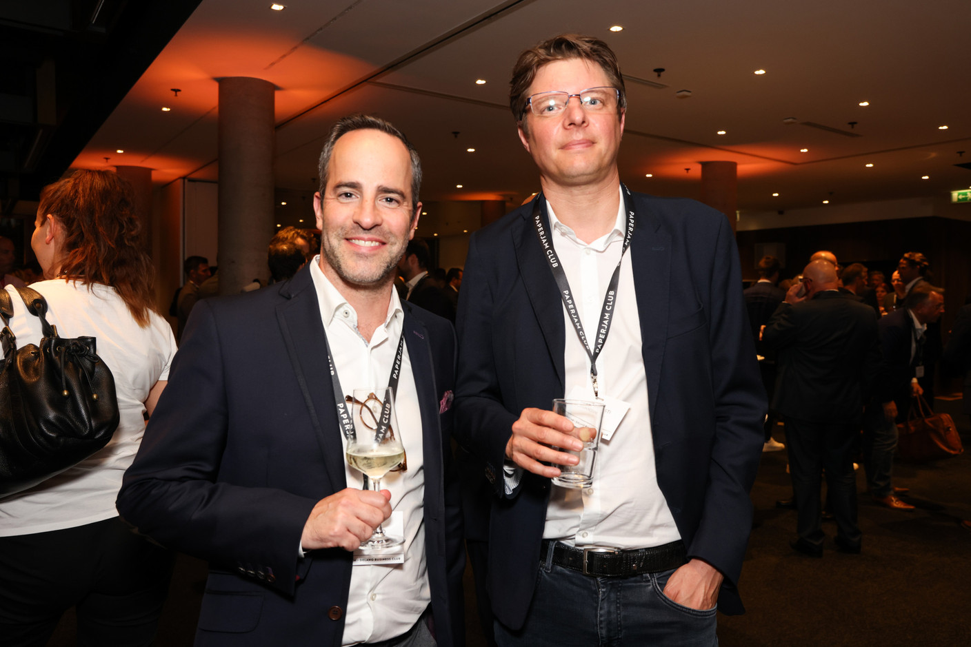 Guy Benzeno (Center Stage) and Etienne Velasti (Maison Moderne), at the debate amongst leading political candidates at PwC Luxembourg on 19 September 2023. Photo: Eva Krins / Maison Moderne