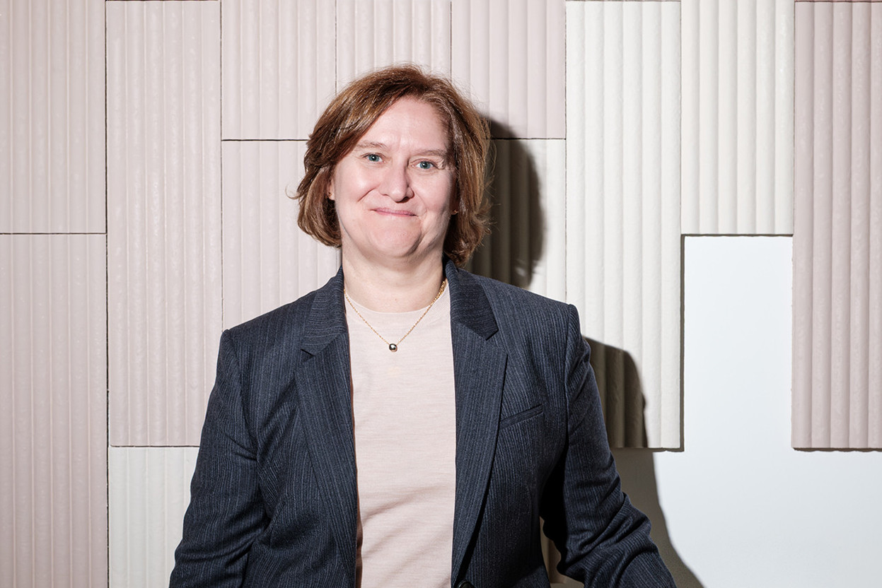 “As a reinsurer, we may not interact directly with individual policyholders, but we support insurers who do—by sharing our knowhow and taking part of their risk,” Annick Felten, general manager of Swiss Re Europe, explains. (Photo: Patricia Pitsch/Paperjam)