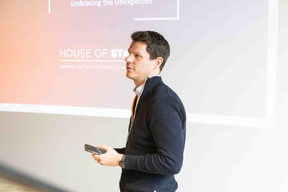 Philippe Linster (House of Startups), speaking during the “Off the record: Leadership” event on Tuesday 6 February 2024. Photo: Marie Russillo / Maison Moderne