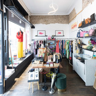 La patronne de The Modu Shop est Coréenne et Américaine. Elle est née à New York où elle a commencé sa carrière dans le droit. Elle a ensuite travaillé pour de grandes firmes américaines avant de s’installer au Luxembourg entre 2012 et 2014. (Photo: Guy Wolff/Maison Moderne)