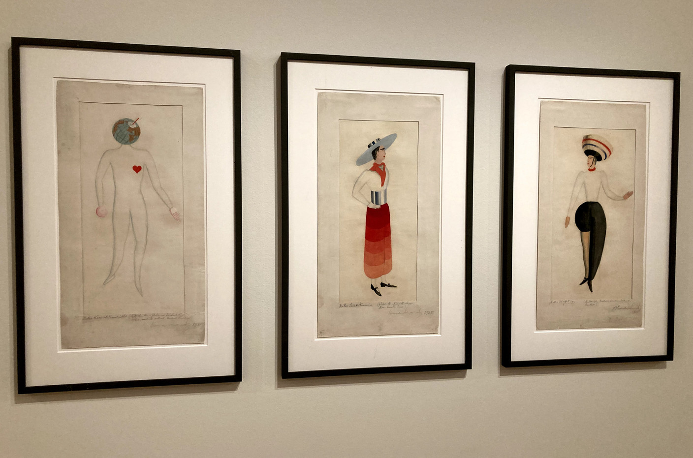 Schawinsky designed several stage costumes while with the Bauhaus school. Photo: Paperjam