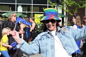 Fans seen outside Liverpool Arena shortly before the Eurovision grande finale, 13 May 2023. Photo: Neel Chrillesen