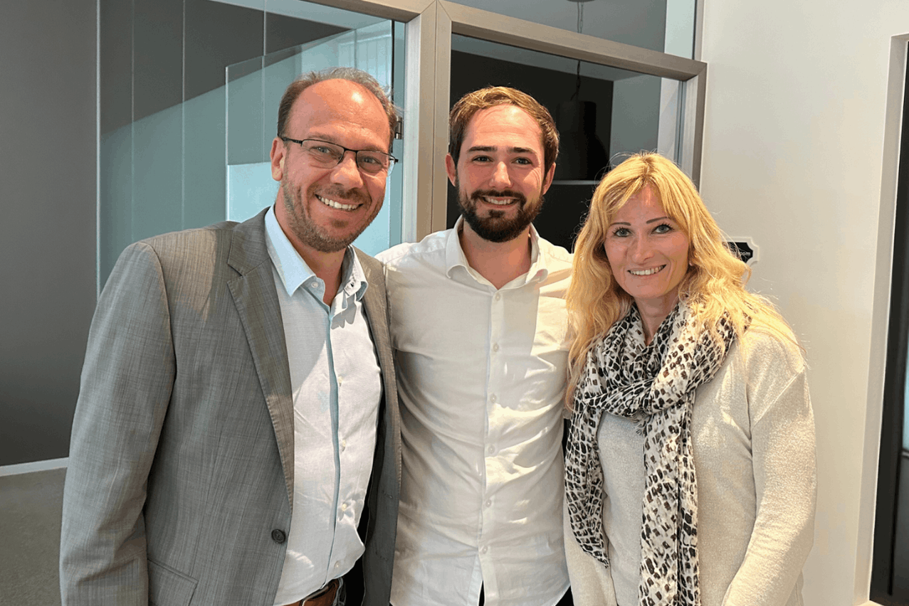 De gauche à droite, Nicolas Hurlin (The Recruiter), Sébastien Lefèvre (Tomorrow Jobs) et Marilyn Hurlin (The Recruiter). (Photo: The Recruiter)
