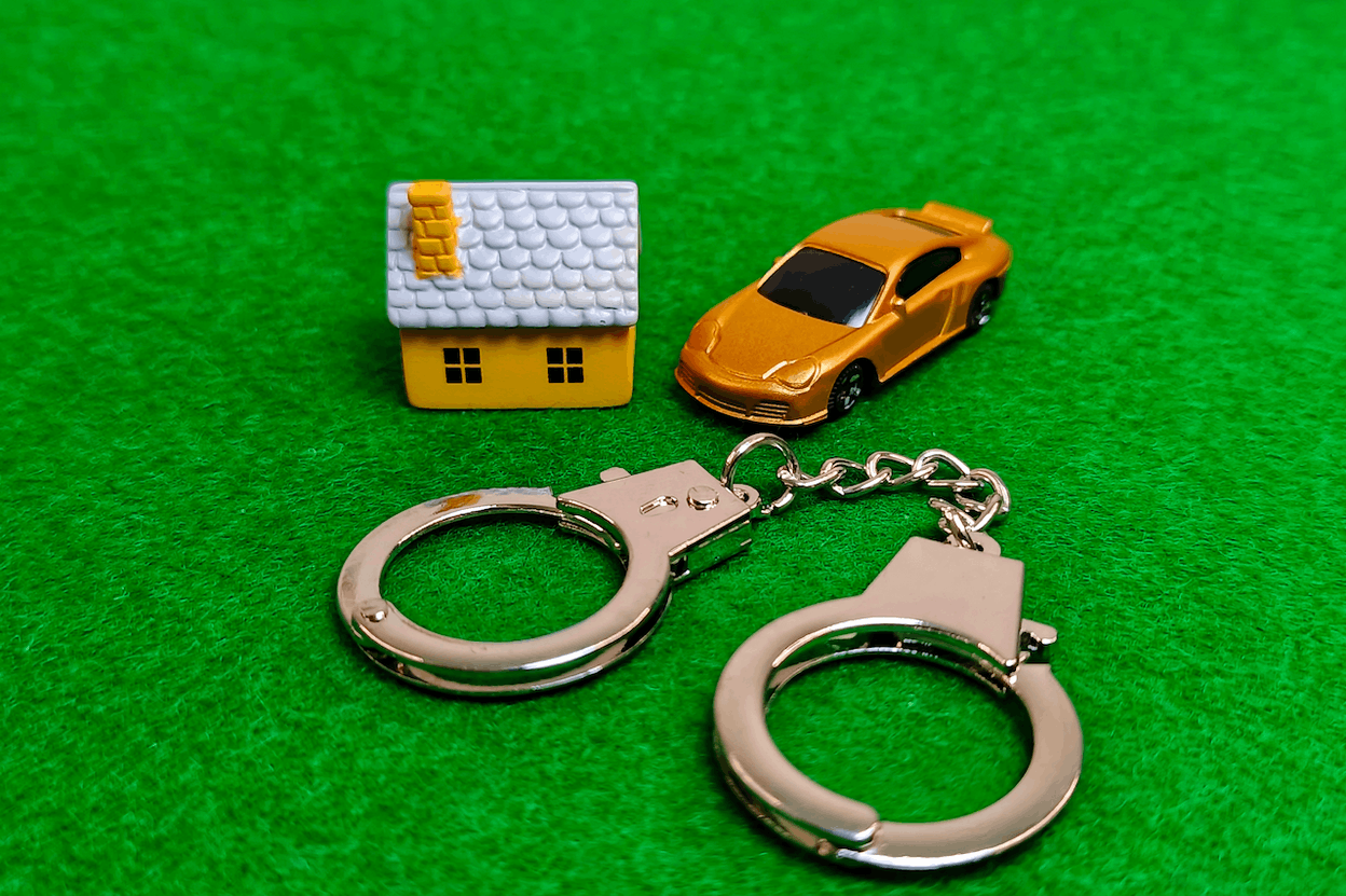 By 2024, confiscated assets managed by the Asset Management Office had reached 1.41 billion and generated 8.68 million in revenue for the State. By mid-2025, this gain had risen to 5 million. (Photo: Shutterstock)