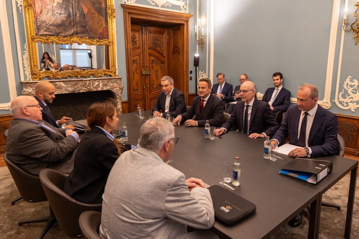 While trade unions have “invited” the government to broaden the energy tripartite talks to other issues such as housing, the IMF’s assessment is alarming if the planned measures are implemented. (Photo: Julien Warnand/Sip)