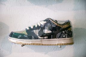 The Nike SB Dunk Low Travis Scott, priced at €1,850, is the most expensive pair in the shop. (Photo: Romain Gamba / Maison Moderne)