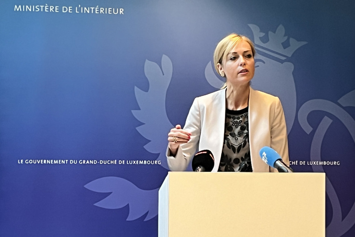 On Thursday 25 May, the minister of home affairs, Taina Bofferding (LSAP), explained the functioning and tasks of the Government Centralising Office. Photo: Maison Moderne