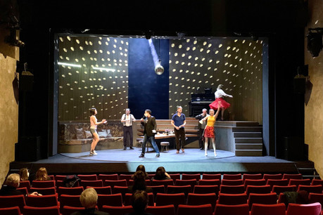 Le Théâtre des Capucins reprend du service avec «On ne badine pas avec l’amour» et ne boude pas son plaisir d’accueillir à nouveau son public. (Photo: Maison Moderne)