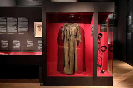 L’exposition remonte jusqu’au Moyen Âge et au temps de la sorcellerie pour décortiquer le sujet de la théorie du complot. (Photo: C. Soubry/Photothèque de la Ville de Luxembourg)