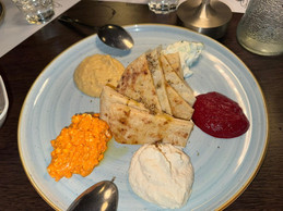 At Nostos, Greek gastronomy is worthily represented in Luxembourg.  (Photo: Rebeca Suay)