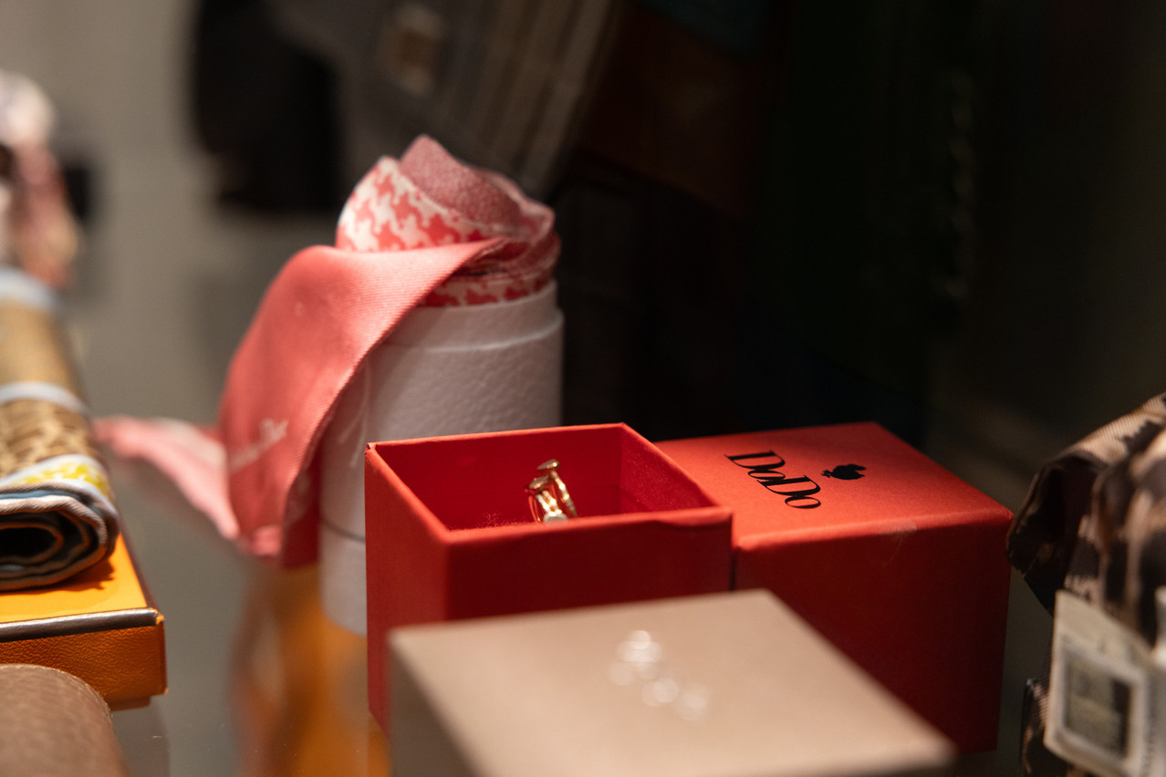 The Royal Second Hand Shop is a luxury-focused retail store specializing in high-end brands like Chanel and Dior. Photo: Eva Krins