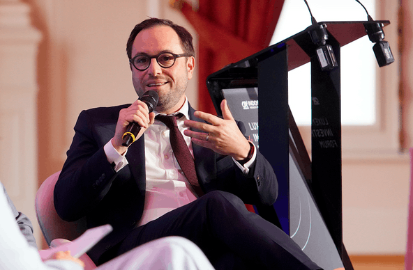 «Les portefeuilles secondaires sont composés de fonds sous-jacents arrivés à maturité qui génèrent en permanence des distributions, offrant ainsi une liquidité organique permettant de faire face aux rachats», a déclaré Nicolas Renauld, global head of private markets et head of asset management chez Indosuez Suisse.  (Photo: Indosuez)