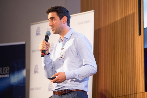 Tokeny, ici représenté par son directeur du business development Mathieu Cottin à leur élection comme fintech de l’année par KPMG l’an dernier, figure une nouvelle fois dans le FinTech50. (Photo: Anthony Dehez)